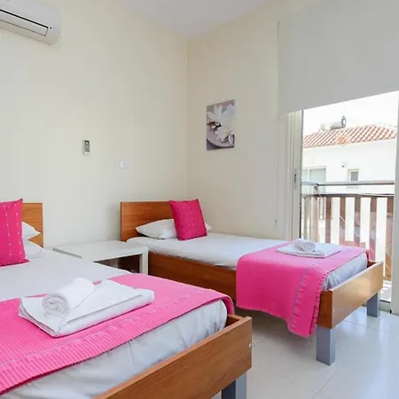 Oceanview Luxury 073 פאראלימני