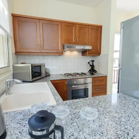 Oceanview Luxury 073 *