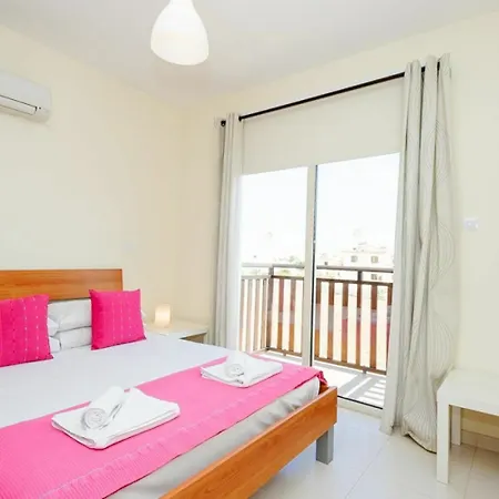 Oceanview Luxury 073