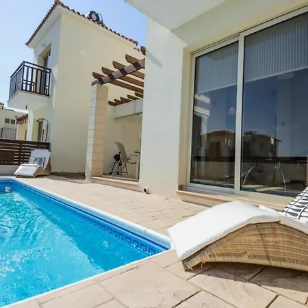 Oceanview Luxury 073 דירה *
