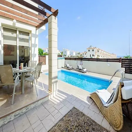 דירה Oceanview Luxury 073 *